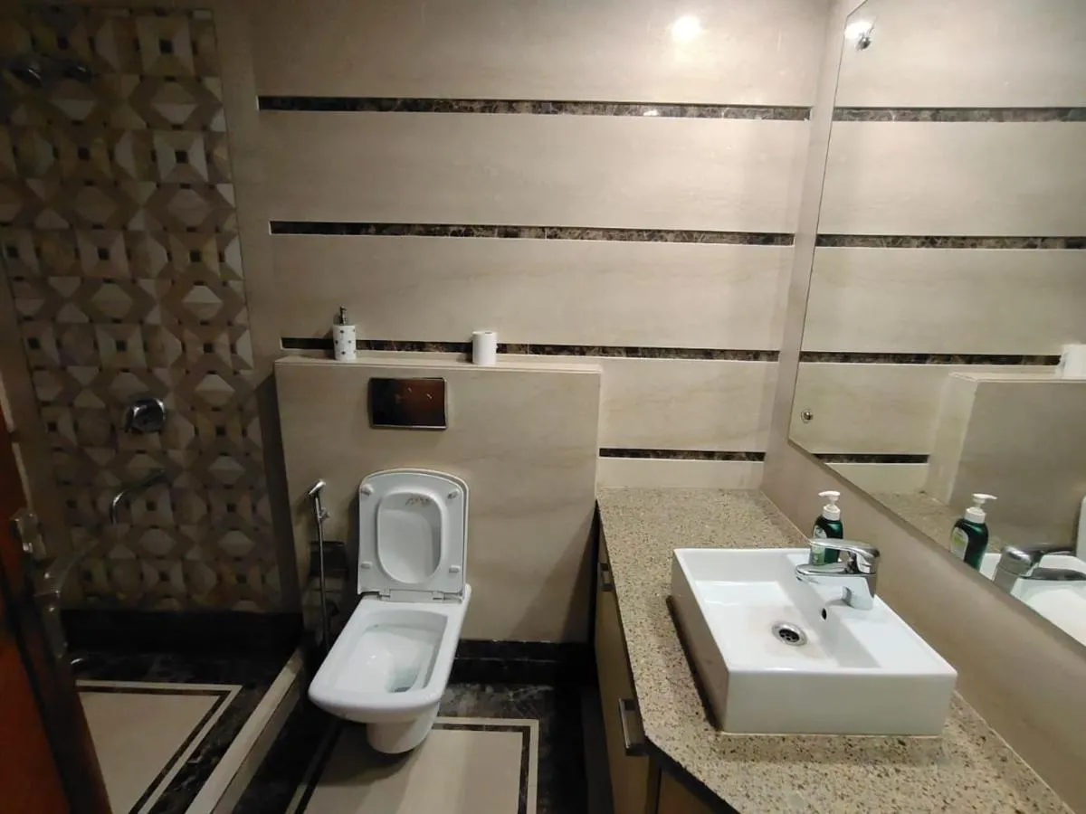 Image 6 of Feb Residency