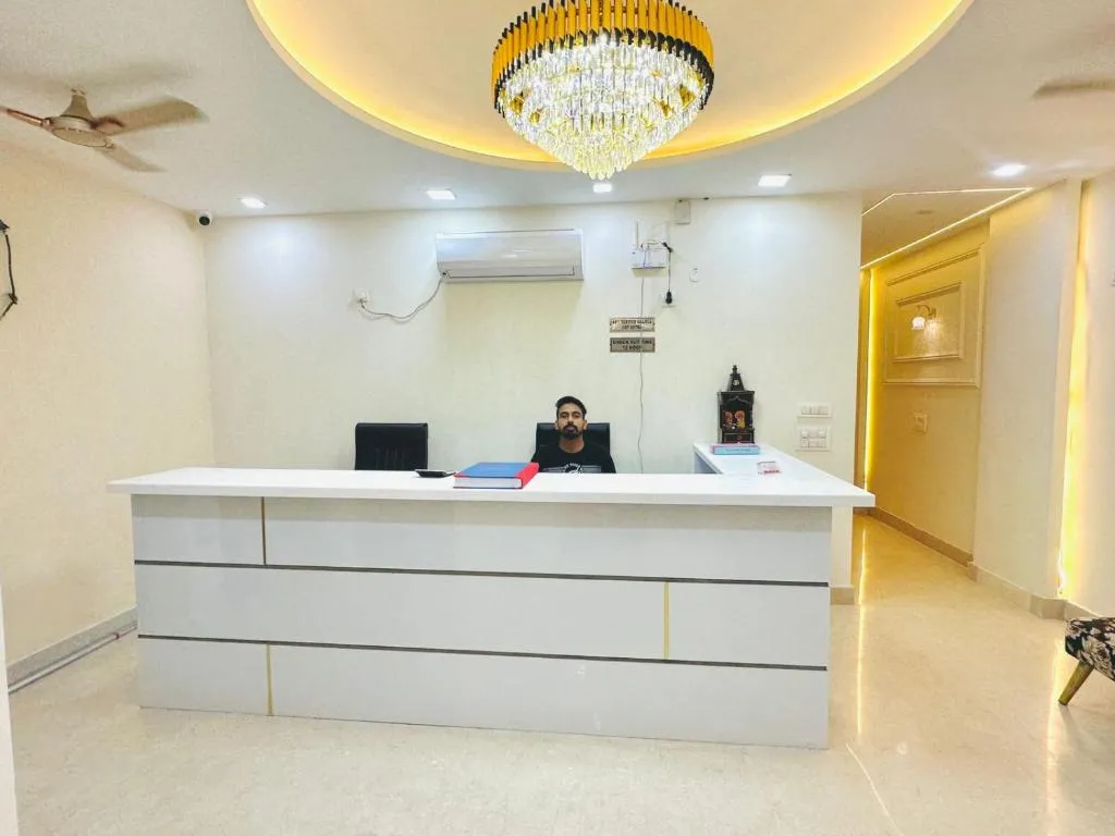 Image of Frankstay By Hotel SAMRAT RESIDENCY 10 Mints Walking Distance Nizamuddin Railway Station