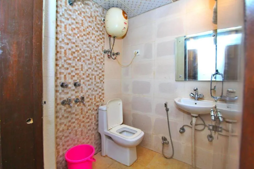 Image 6 of HOTEL ROYAL STAY NEAR IGI T3 delhi