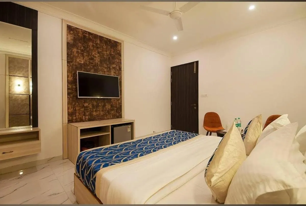 Image 5 of Hotel Almora Palace Near Delhi Airport