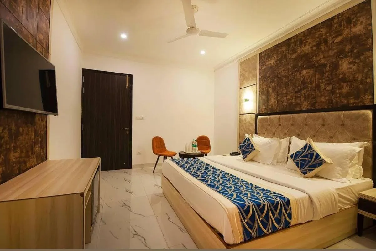 Image 4 of Hotel Almora Palace Near Delhi Airport