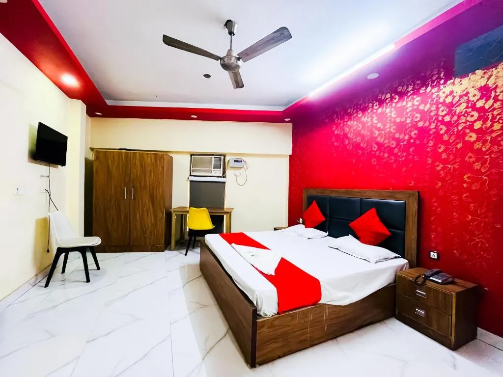 Image of Hotel Bashistha – 2Mint Walk Nizamuddin Railway Station