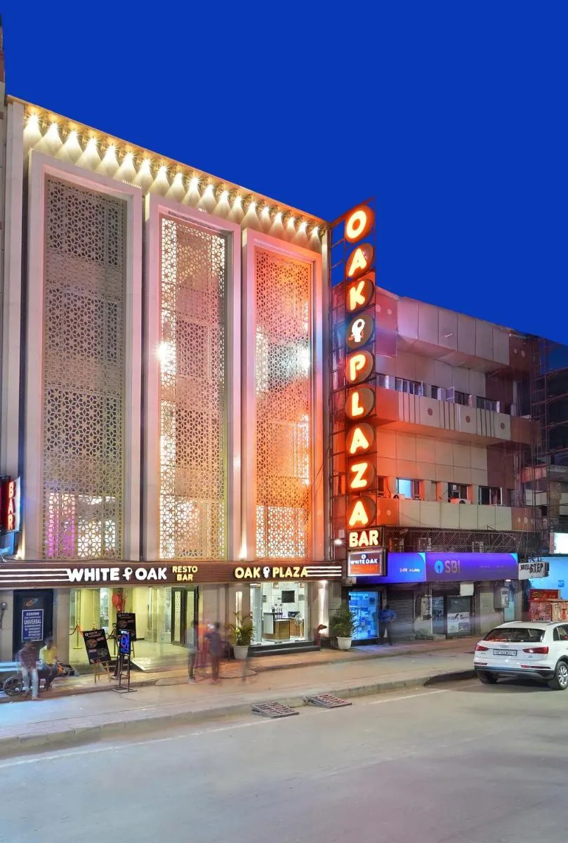 Image 5 of Hotel Oak Plaza