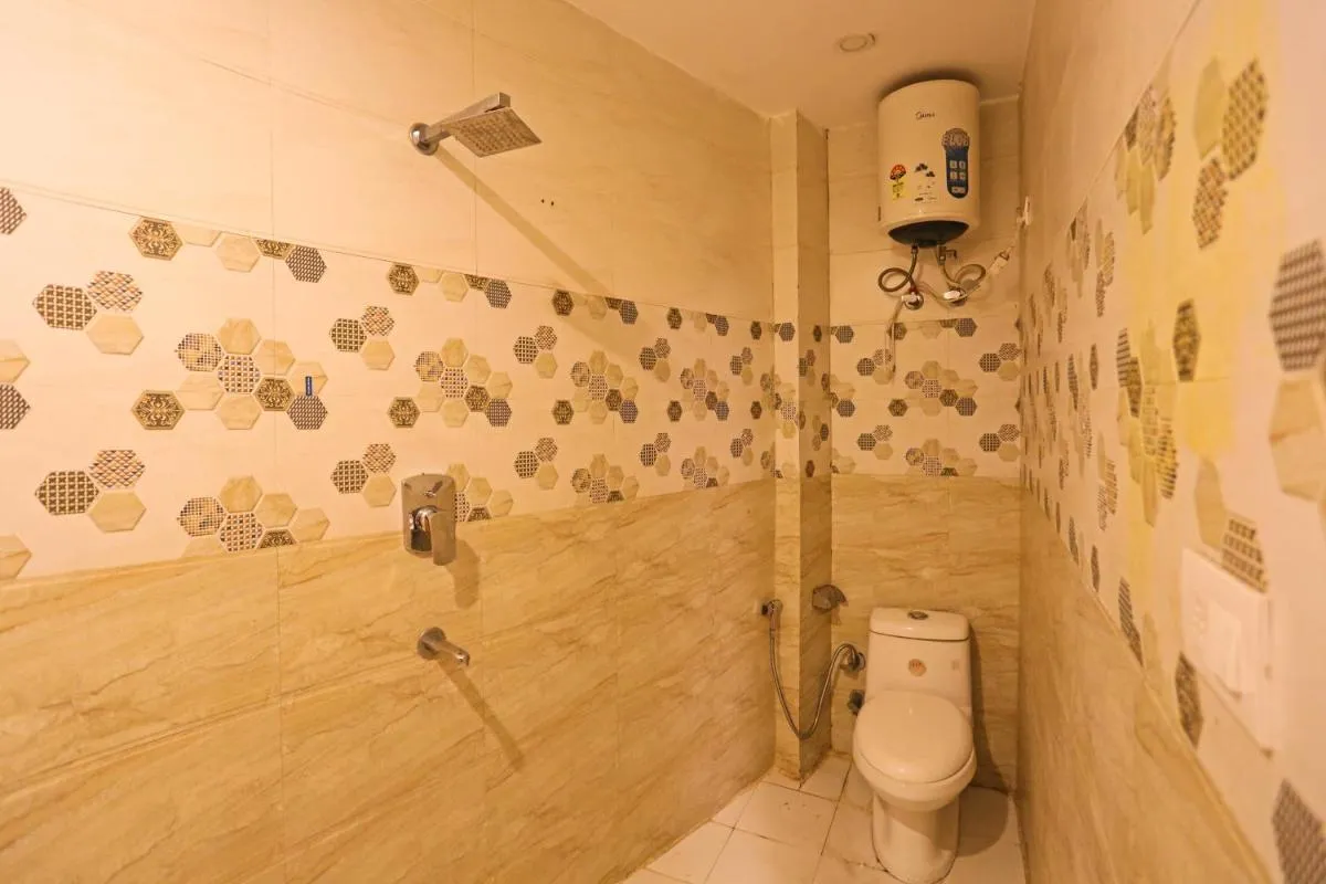 Image 2 of Hotel Platinum Near Delhi Airport