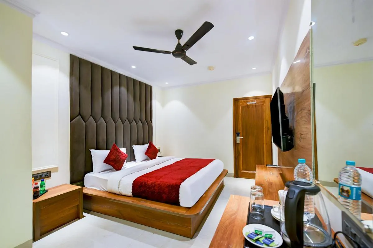 Image 1 of Hotel Surya Plaza Newly Build – 5 MInts Walking Distance For New Delhi Railway Station