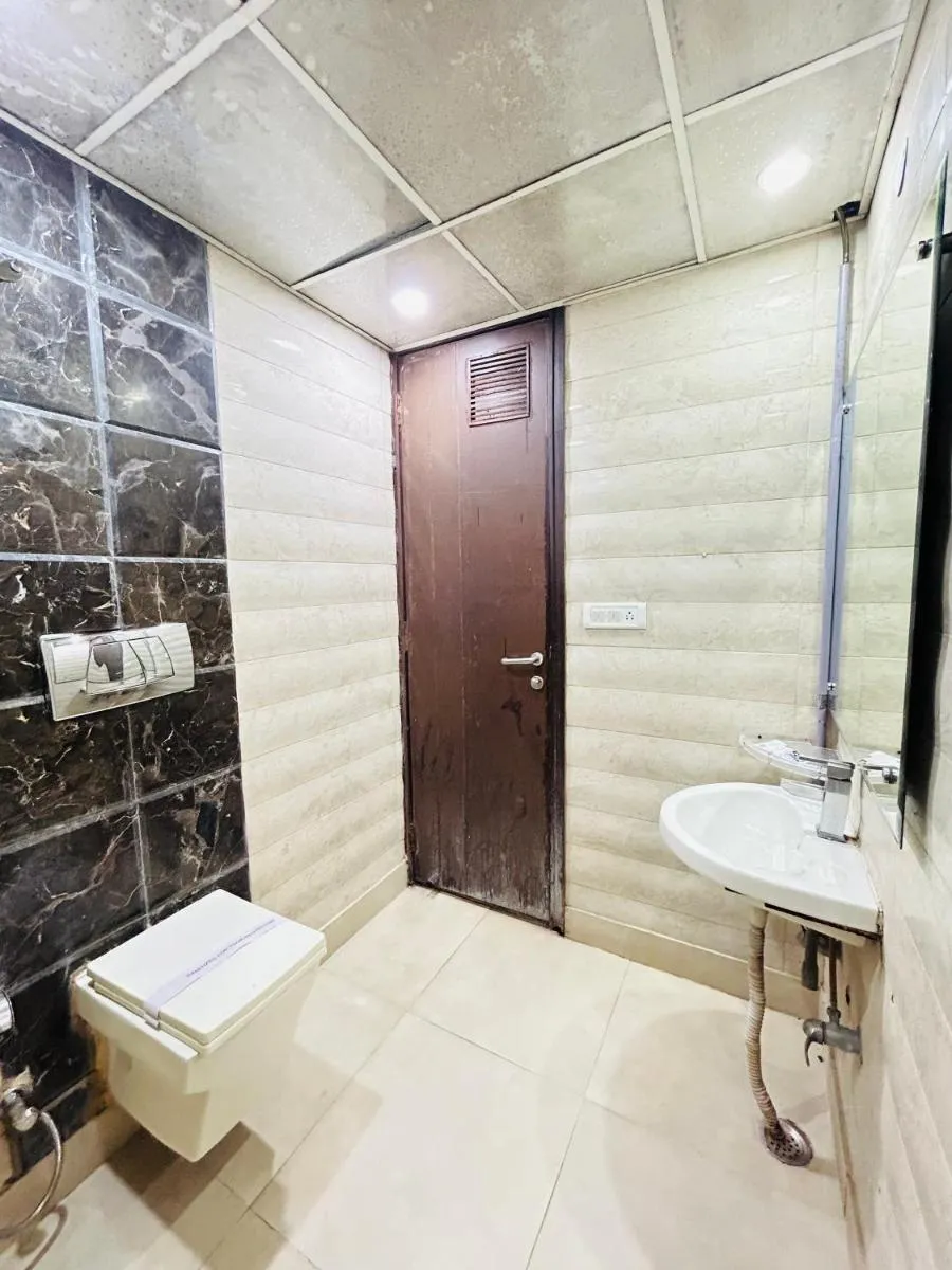 Image 6 of Hotel The Yug