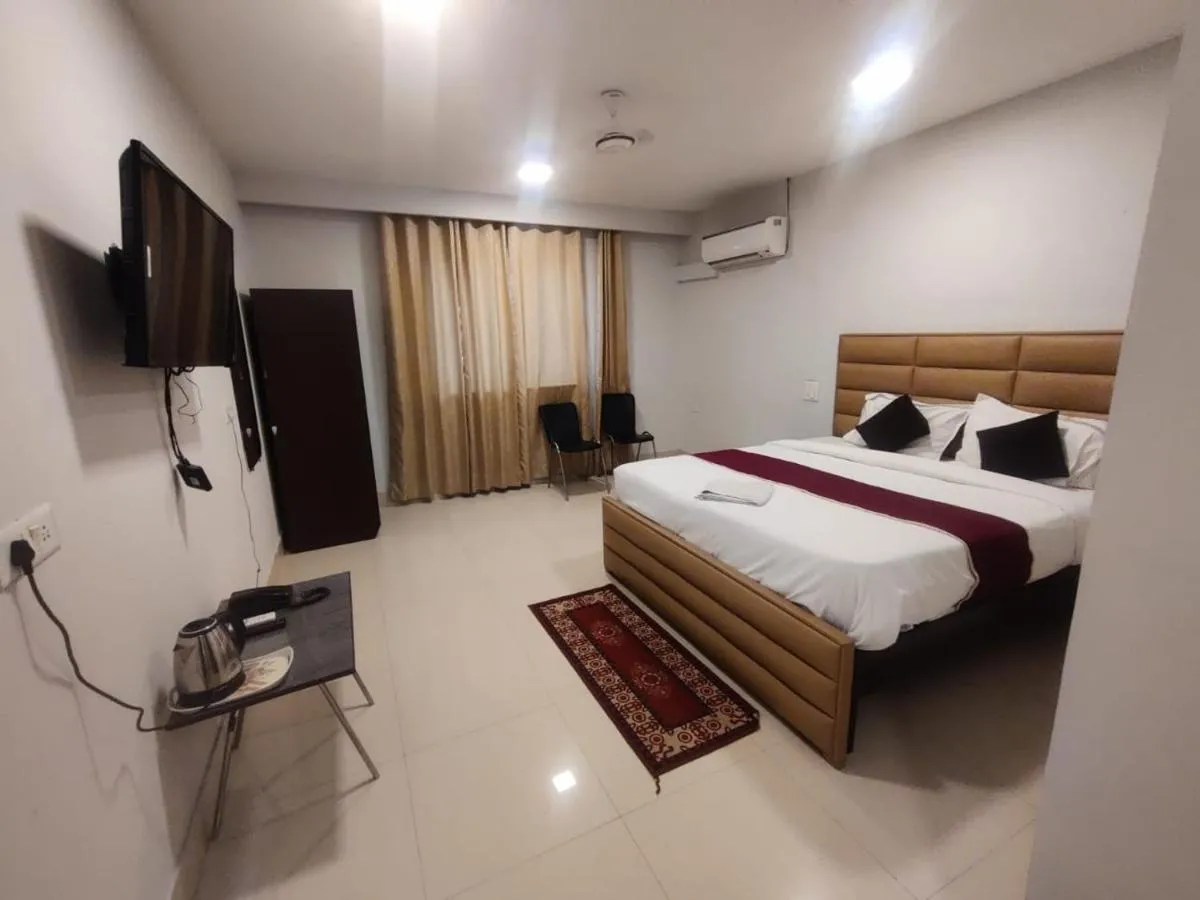 Image 2 of Hotel amenda plaza Delhi airport mahipalpur