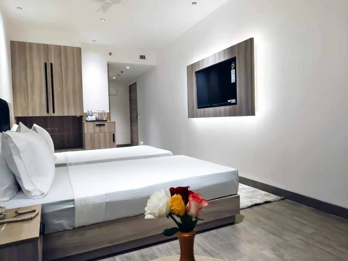 Image 6 of OPO The Royal Residency