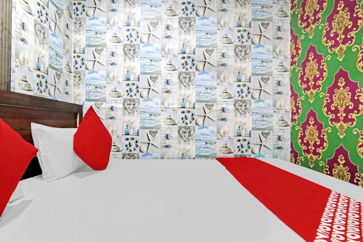 Image 3 of OYO Hotel Dream Town 2