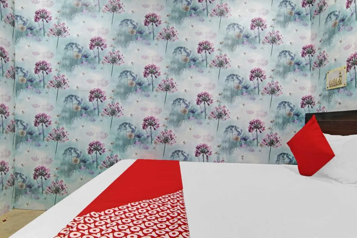 Image 4 of OYO Hotel Dream Town 2