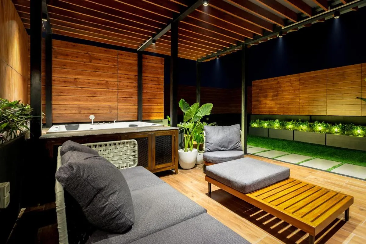 Image 2 of Onnyx Rooftop Luxury Penthouse