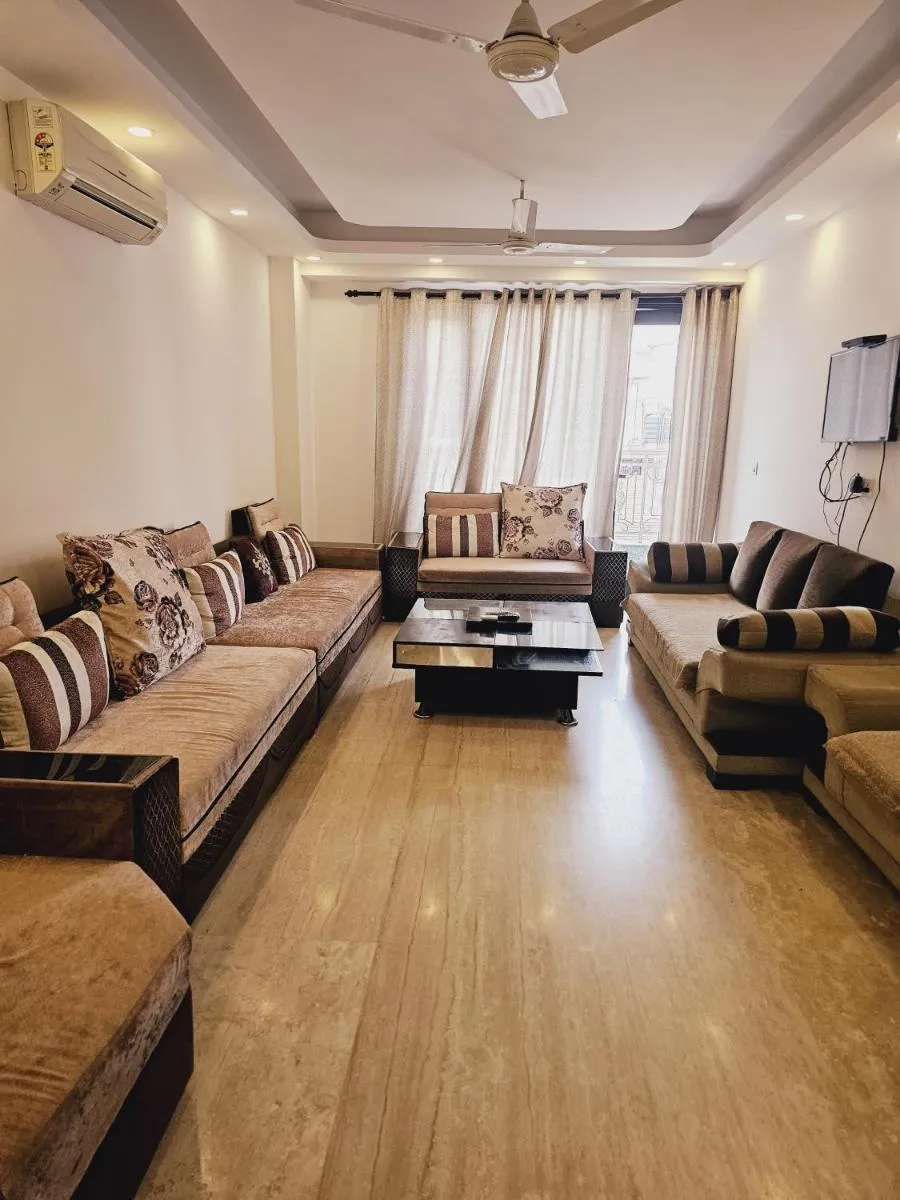 Image 3 of Palatial 3Bhk With Terrace! Greater kailash 1