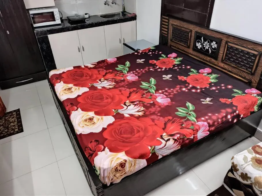 Image 2 of Peaceful Studio with Kitchen