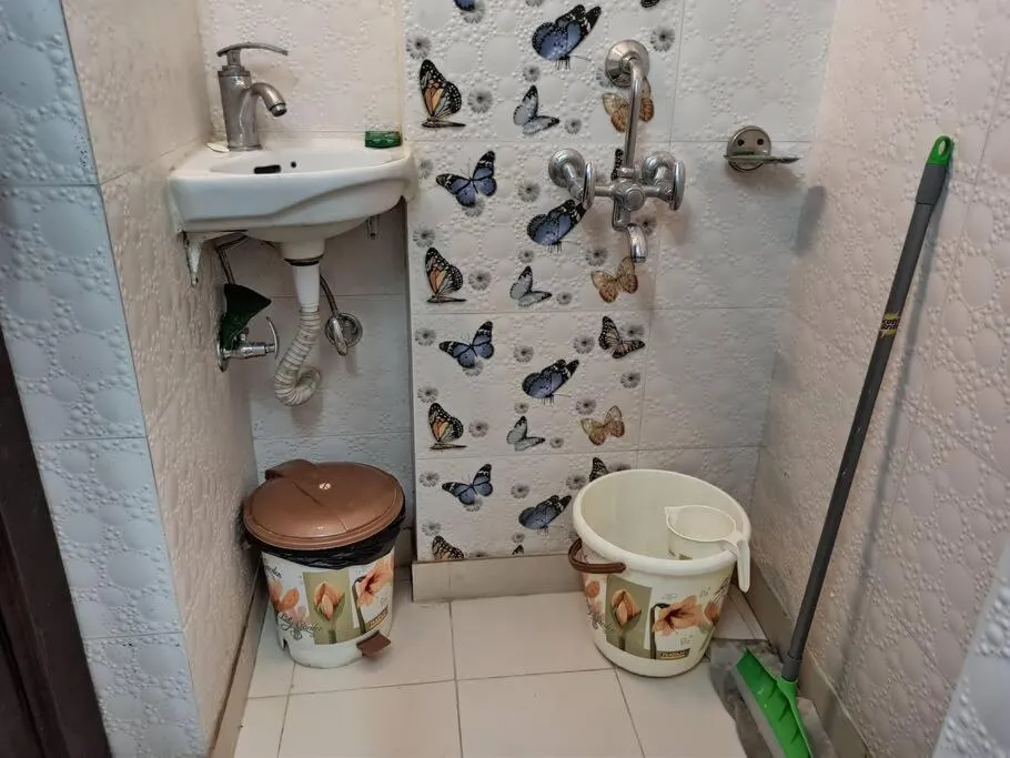 Image 5 of Peaceful Studio with Kitchen