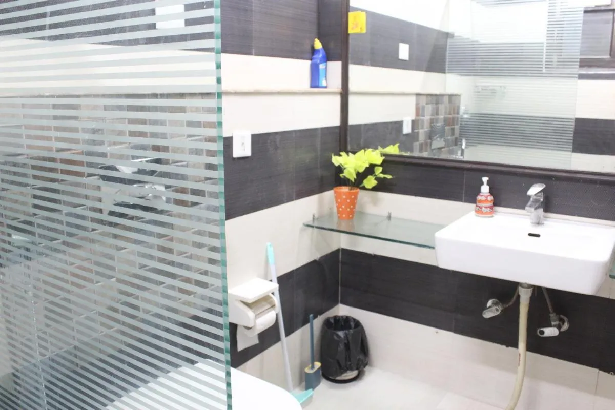 Image 5 of Premium Luxurious 2BHK w/ huge Livingroom (14)