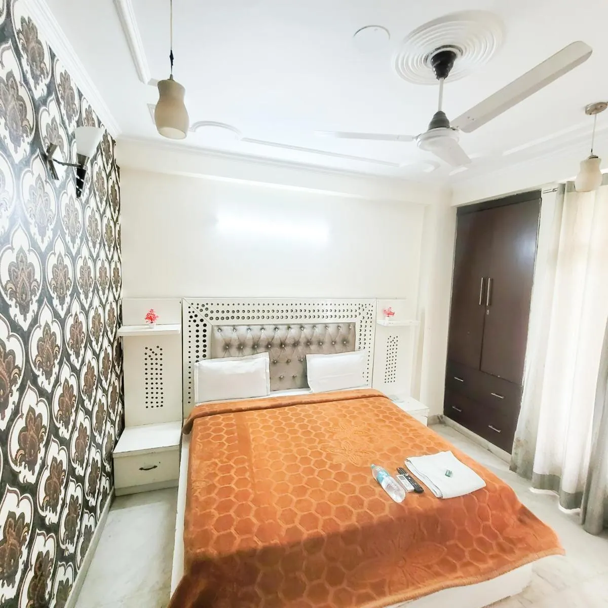 Image 3 of Roomshala 047 Hotel Jagannath – Chittaranjan Park