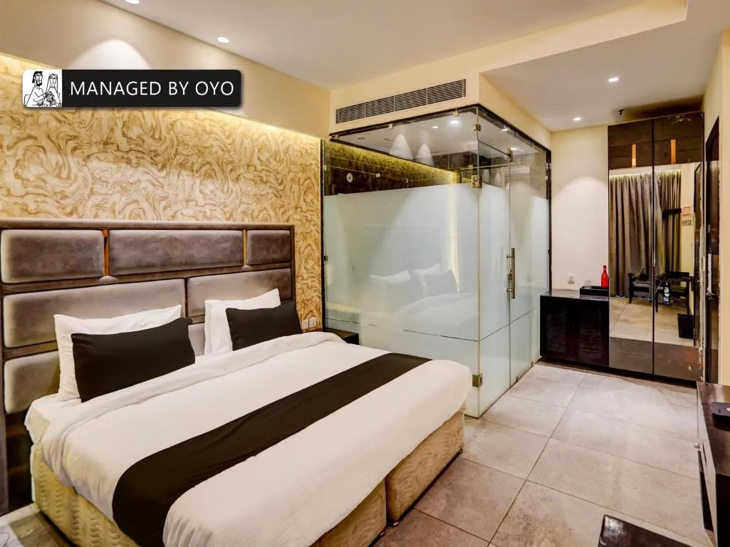 Image of Super Townhouse Tisya Pitampura West Enclave