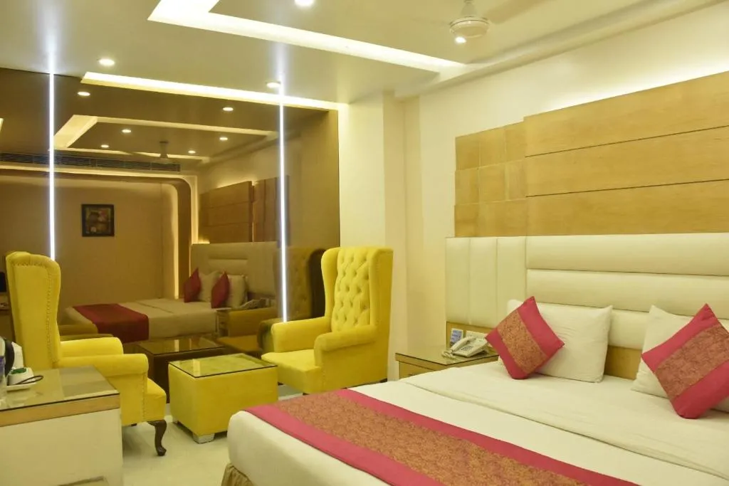 Image of Aman Continental – 2Mins from Railway Station and 5 Mins from Metro