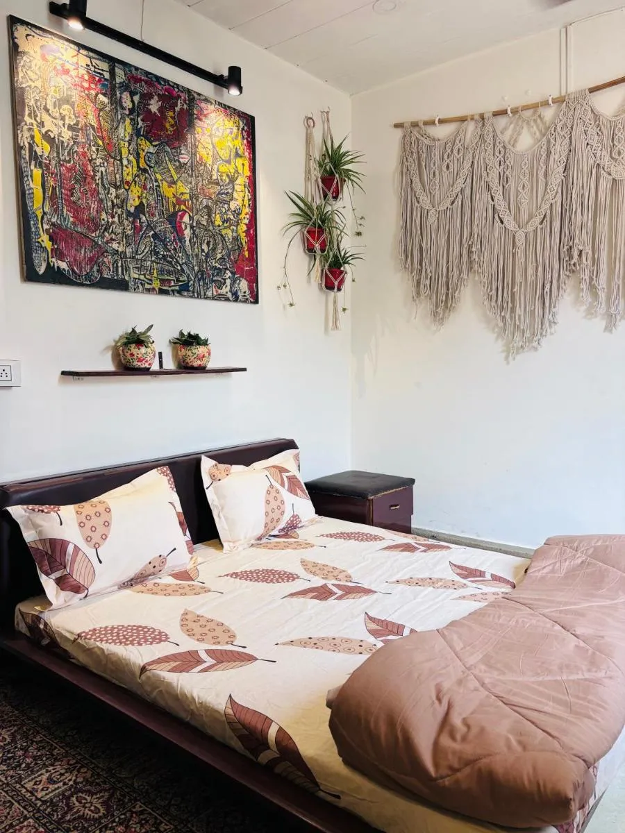 Image 3 of Anavrin Art House