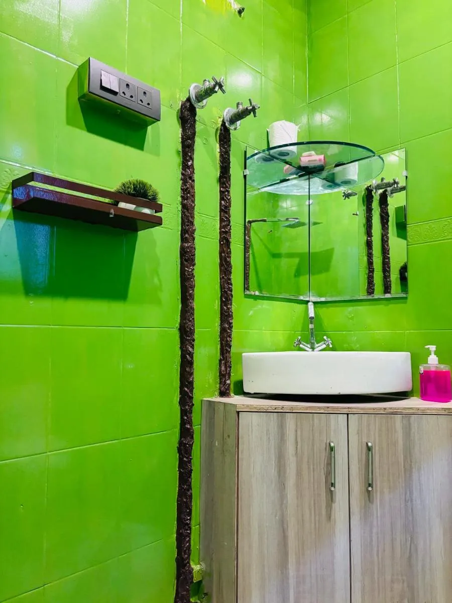 Image 4 of Anavrin Art House