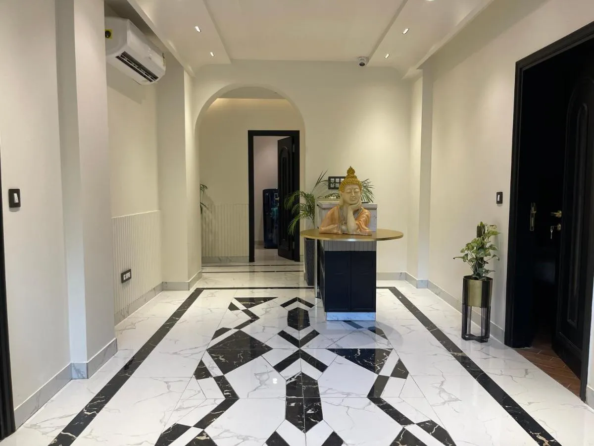 Image 5 of Bedchambers, Saket