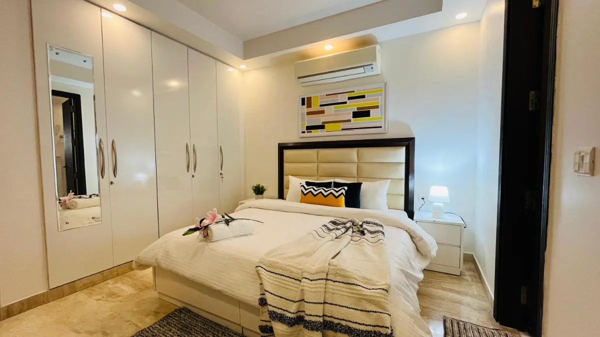 Image 1 of BluO 3BHK – M Block Market @ Greater Kailash