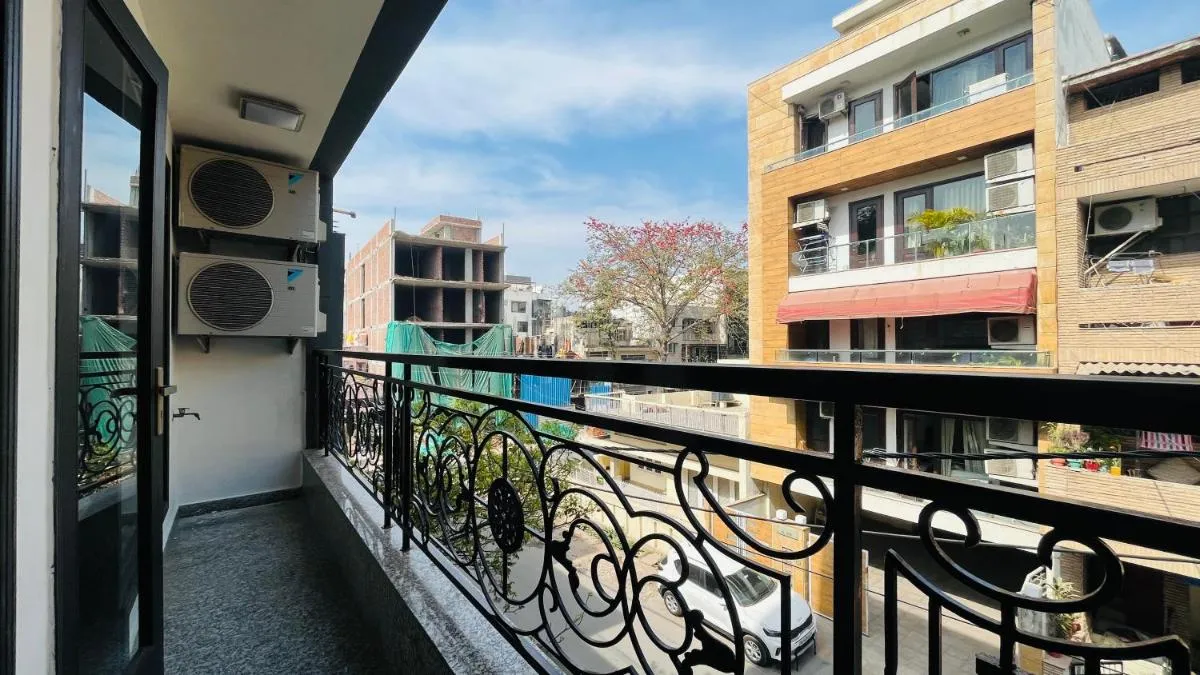 Image 4 of BluO 3BHK – M Block Market @ Greater Kailash