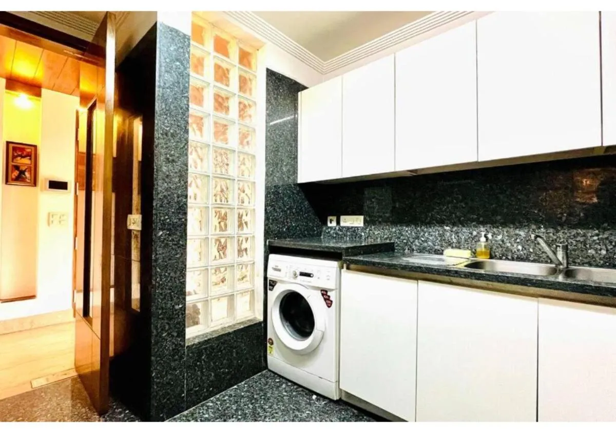 Image 3 of BluO 3BHK M Block Mkt – Lift, Balcony, Parking