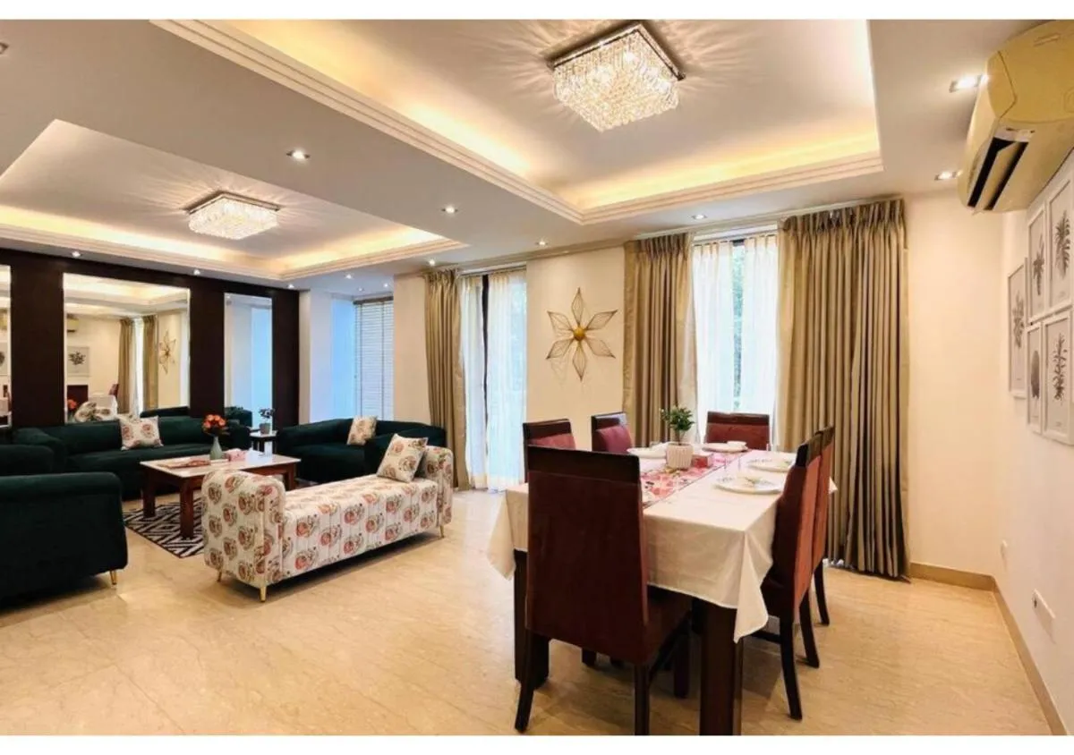 Image 6 of BluO 4BHK Safdarjung Enclave – Balcony, Lift