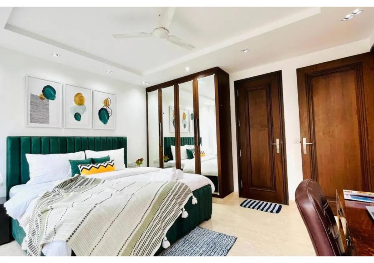 Image 1 of BluO 4BHK Safdarjung Enclave – Balcony, Lift