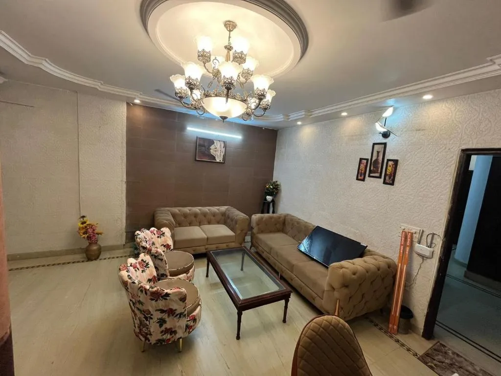 Image of Divine India Service Apartment 3 BHK D-198 Saket