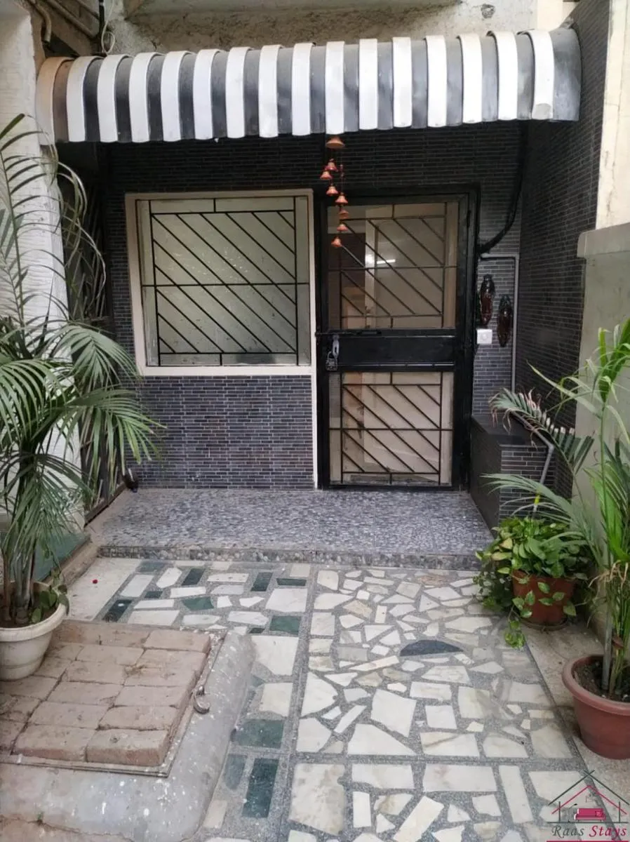 Image 5 of Economical Cozy 1BHK Prime Location South Delhi 1