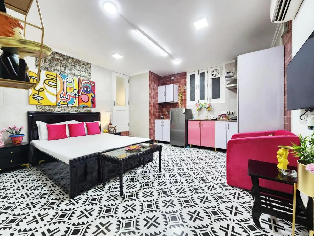 Image 3 of Economical Cozy 1BHK Prime Location South Delhi 1