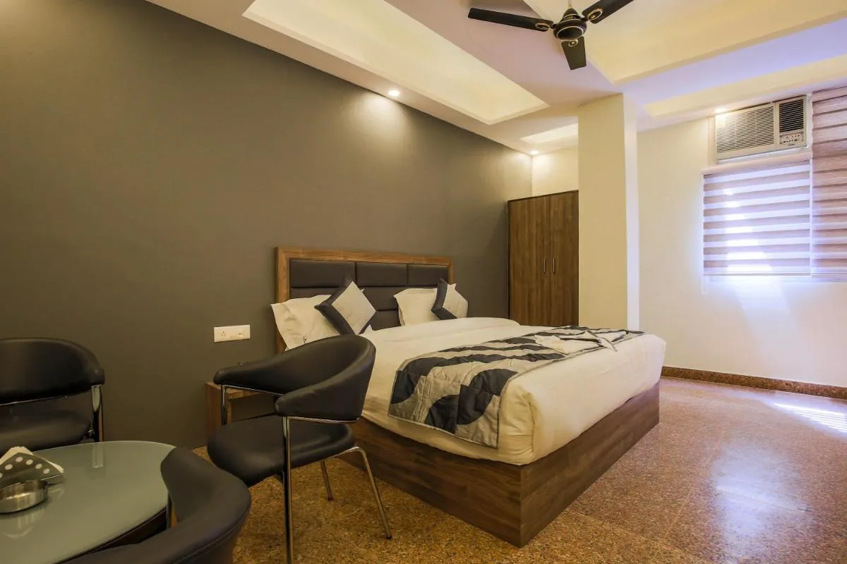 Image 1 of Embellish Inn