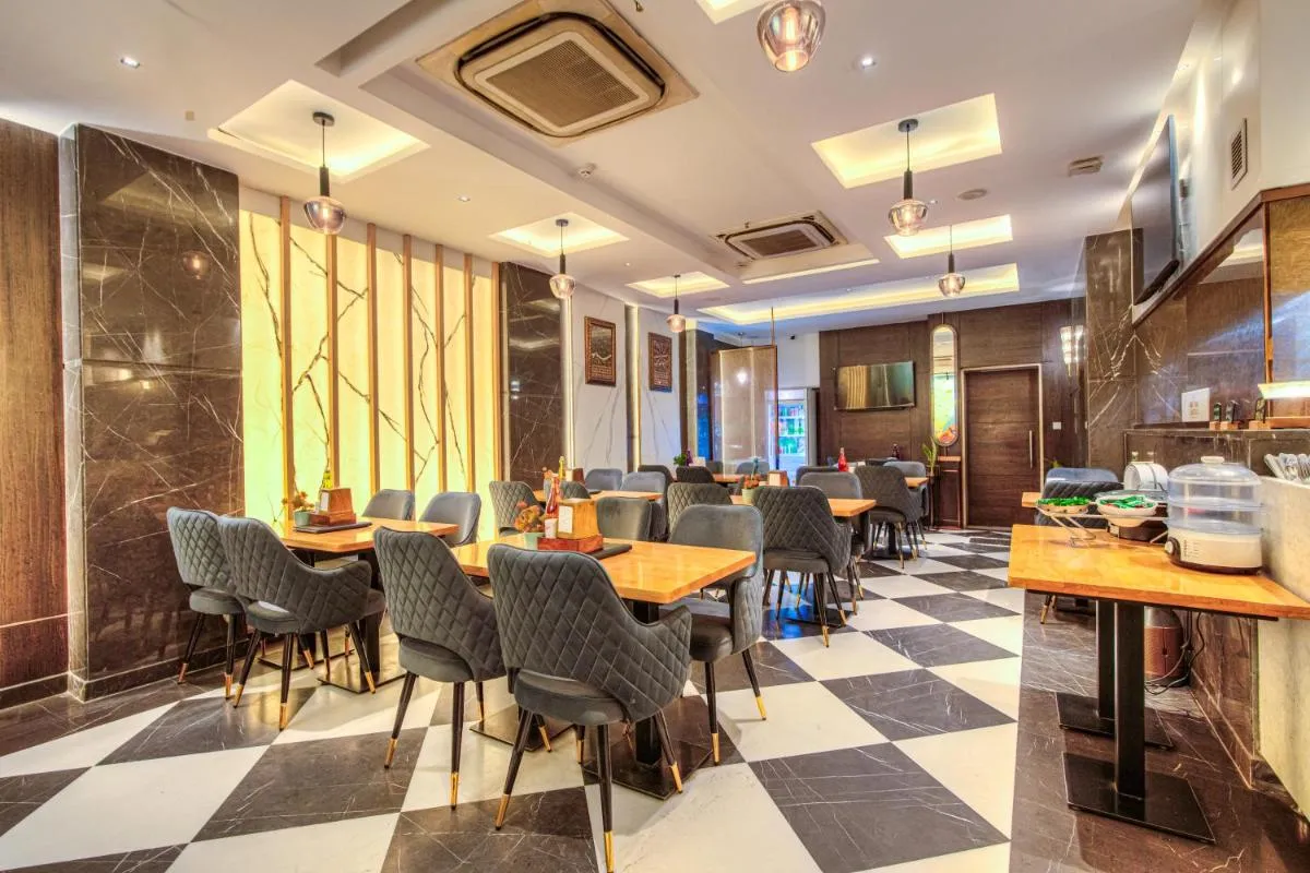 Image 4 of Empire Suites, New Delhi