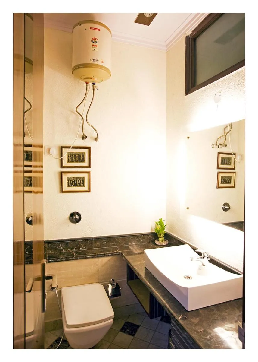 Image 5 of Evergreen Suites