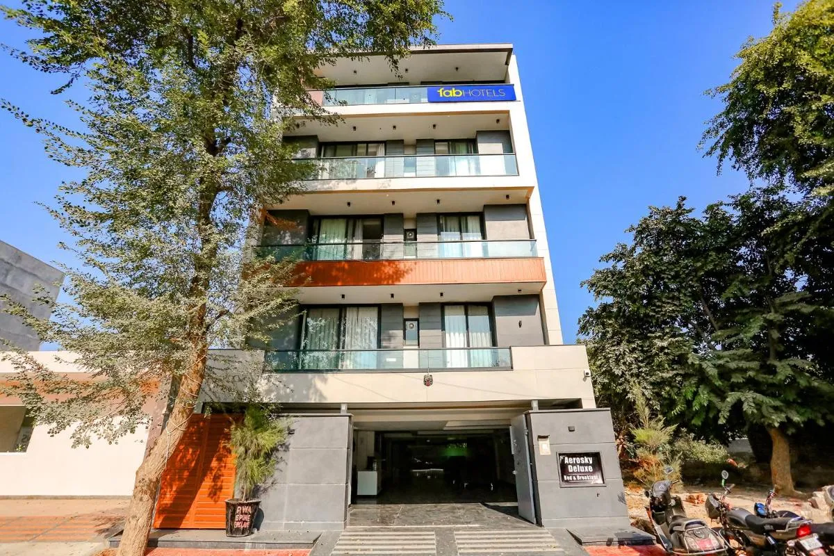 Image 4 of FabExpress Aerosky Deluxe – Nr Yashobhoomi Convention Centre