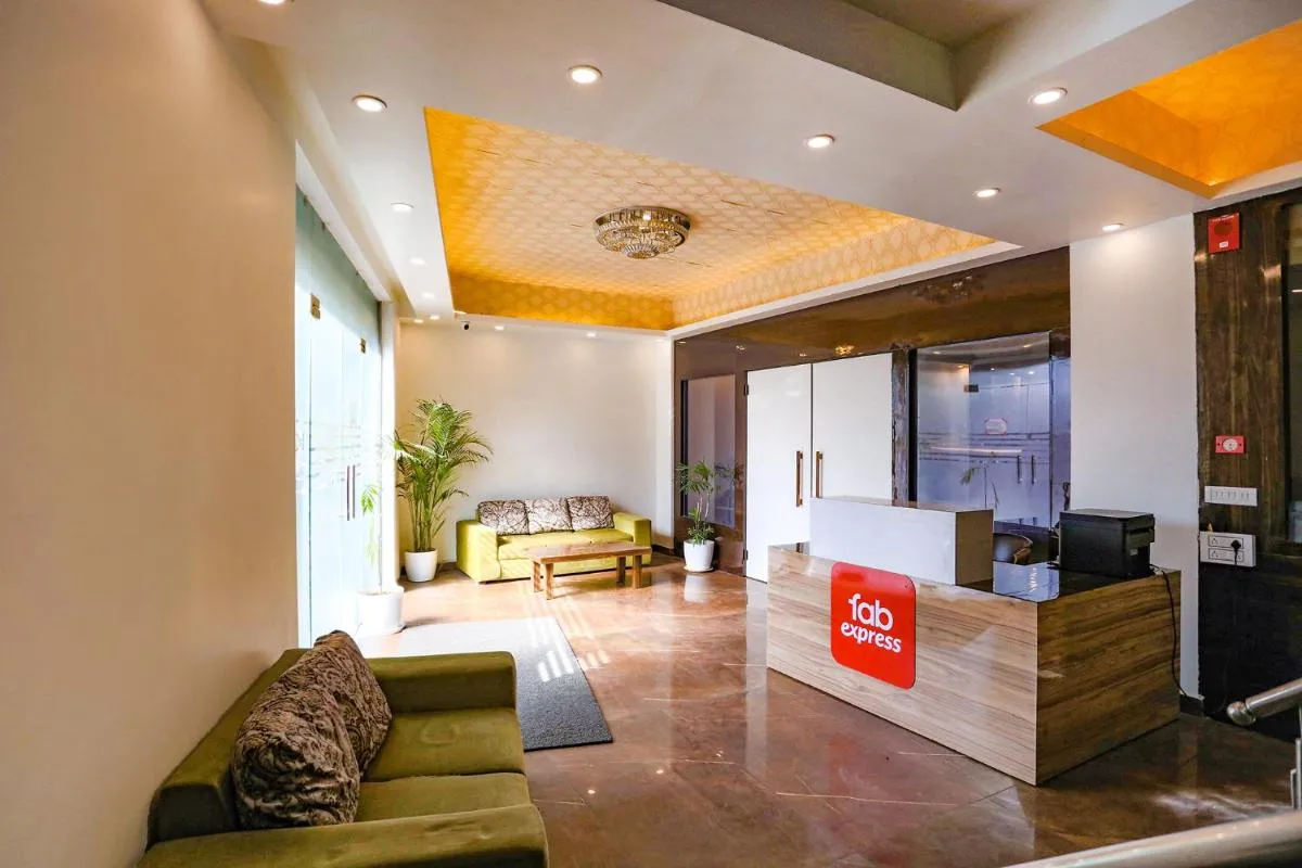 Image 4 of FabExpress Kapashera Residency Near IGI Airport New Delhi
