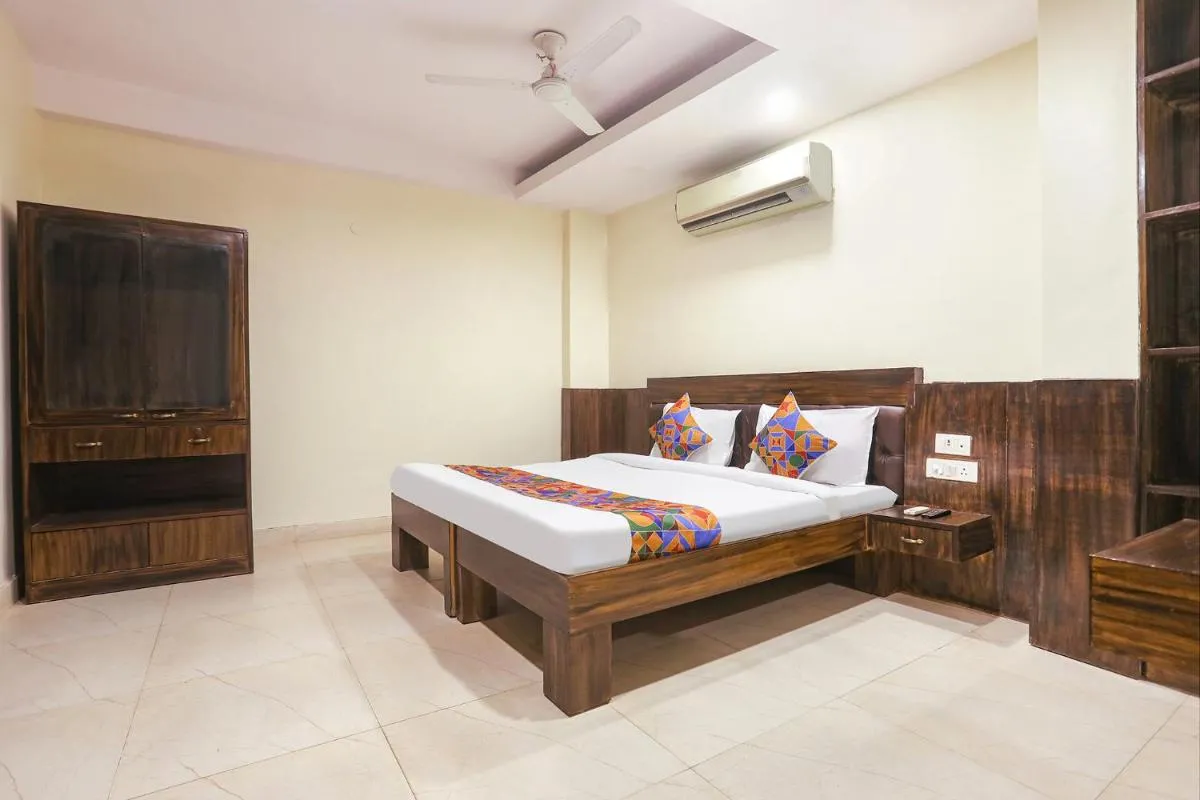 Image 2 of FabExpress Rajdeep Palace