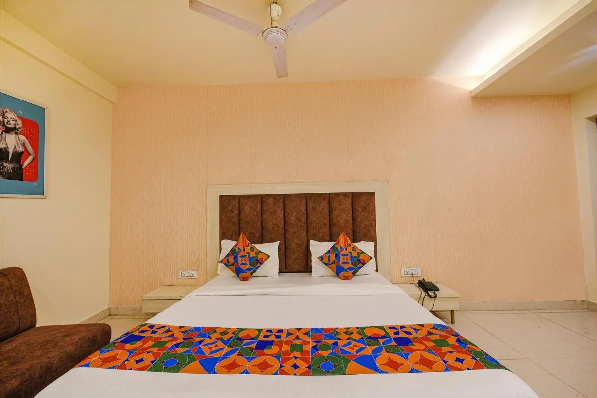 Image 5 of FabExpress Seven Heaven