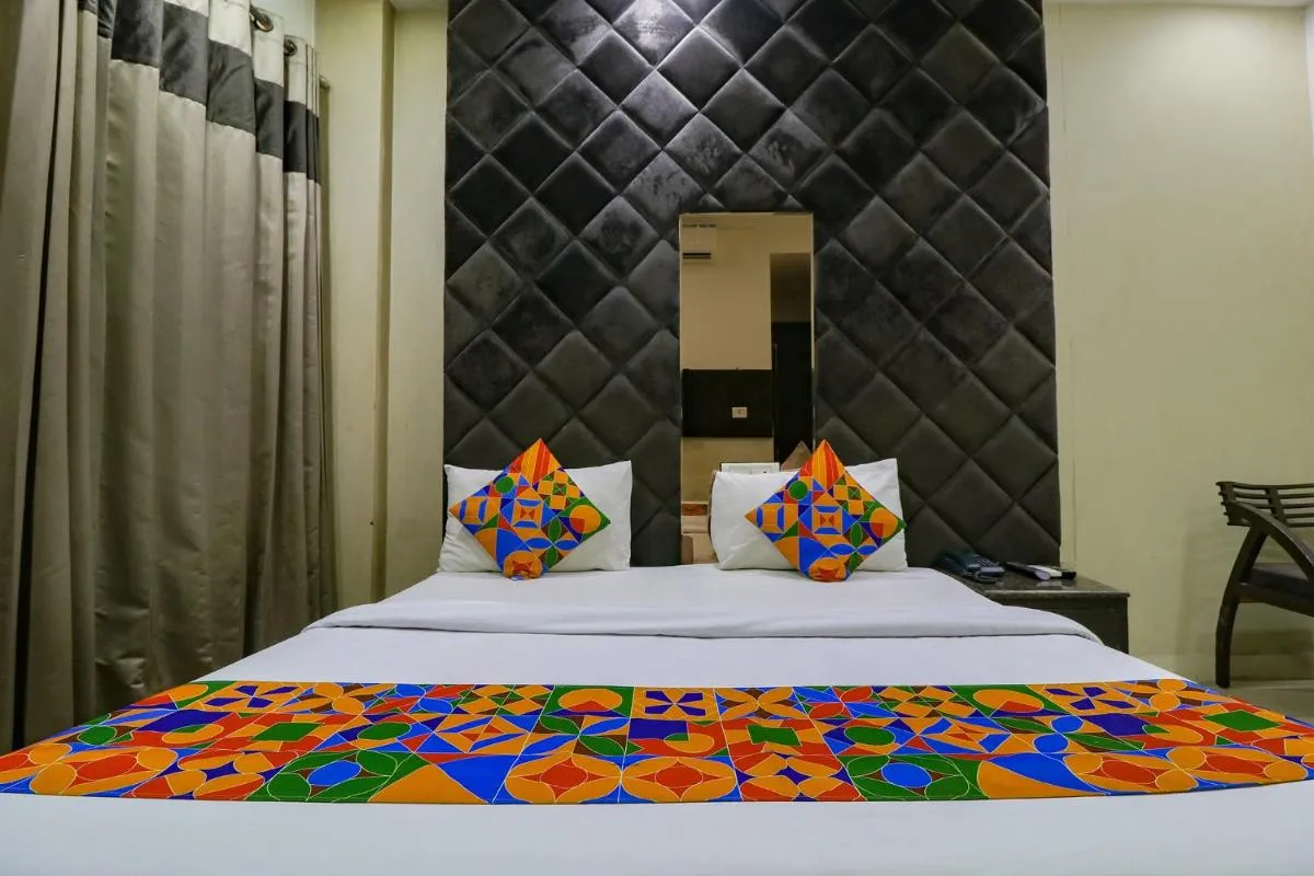 Image 6 of FabExpress Yug Villa Karol Bagh