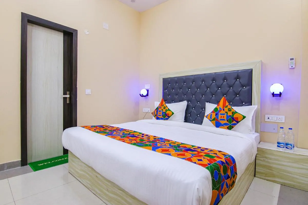 Image 2 of FabHotel Ashok Vihar – Nr North Campus, Delhi University