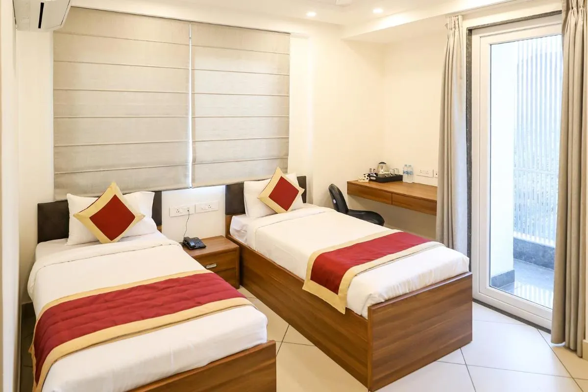 Image 3 of FabHotel La Paz Stay B&B