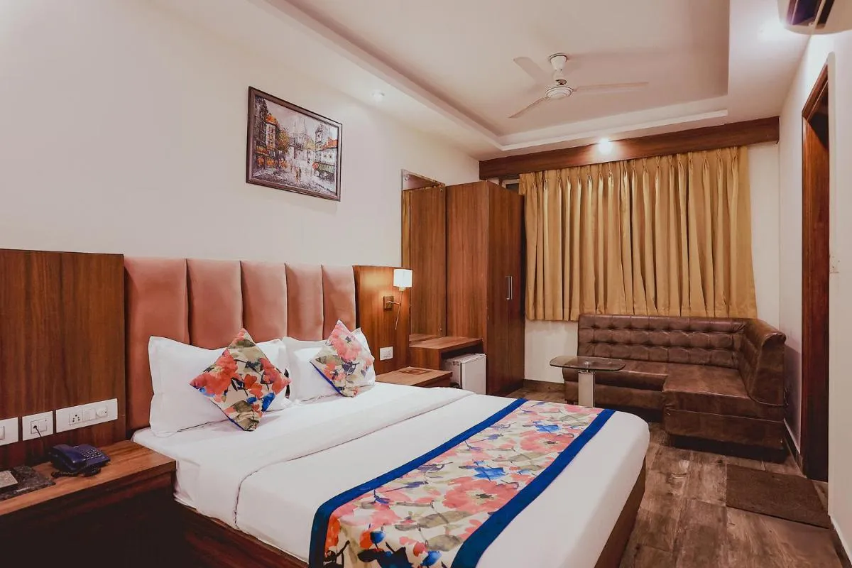 Image 3 of FabHotel The Kailash Dev – Near Azadpur Metro