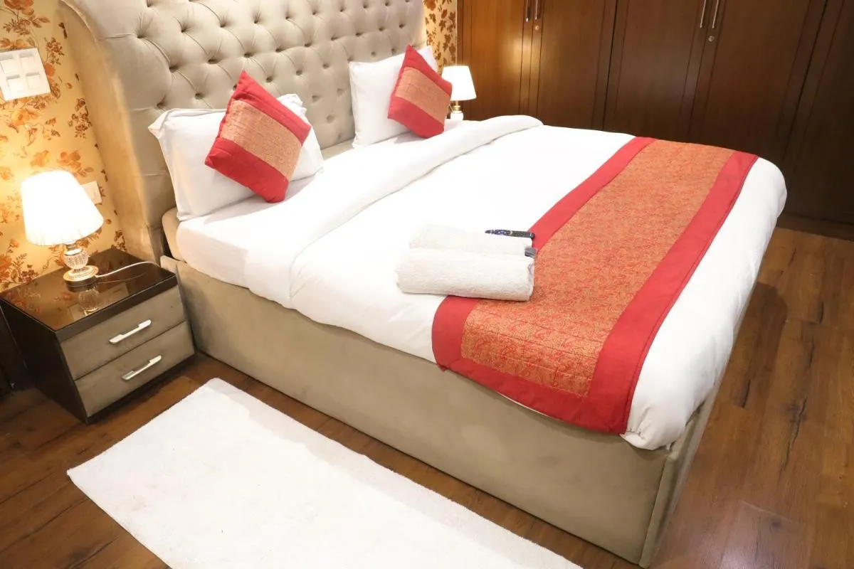 Image 6 of Fortune Home Service Apartment 3Bhk,J-223 Saket