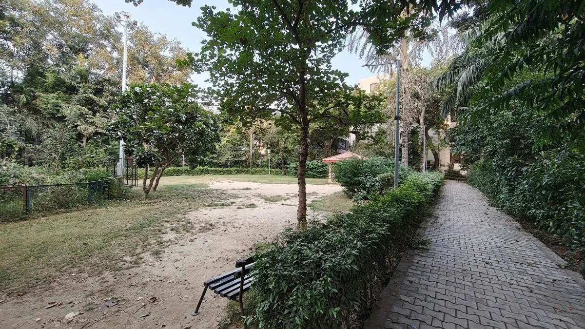 Image 5 of Fortune Home Service Apartment 4Bhk,J-45