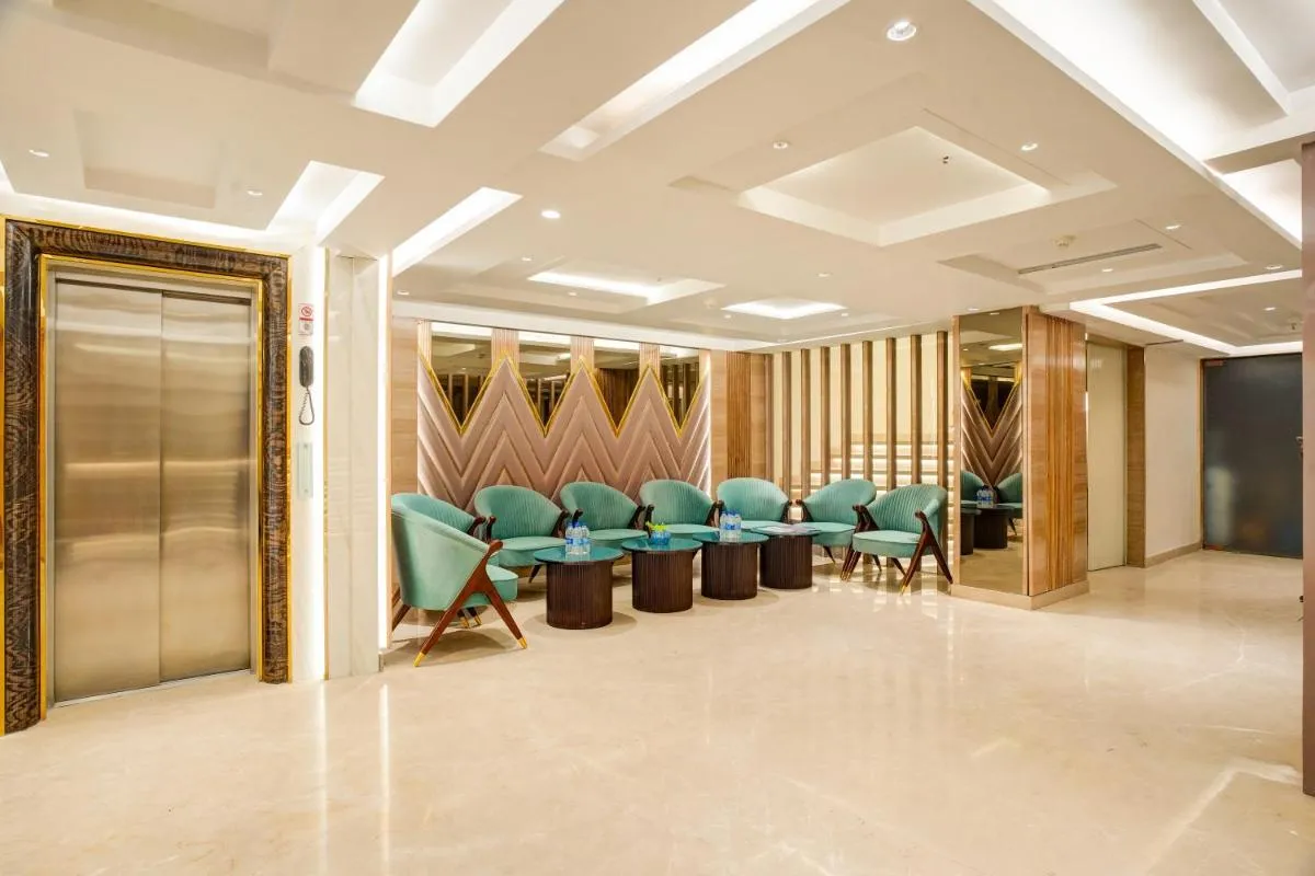 Image 4 of Gold The Prime Newly Built 2 Mins From Connaught Place and Railway Station