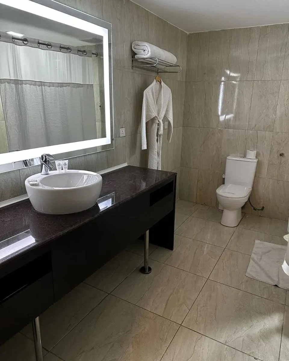 Image 3 of Grand Empire Hotel Near IGI Airport