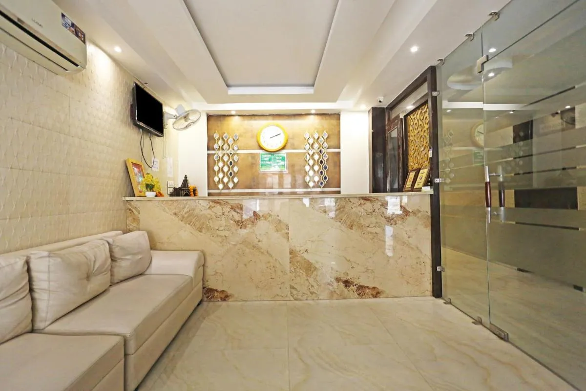 Image 2 of HOTEL ICONIC Near Delhi IGI International Airport