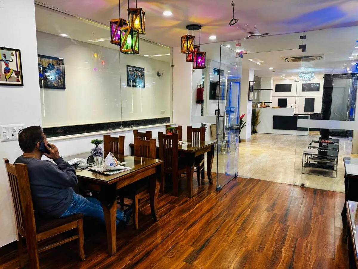 Image 3 of HOTEL THE CLARKs